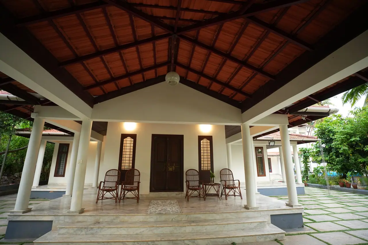 The veranda of BelleVue homestay near Calicut