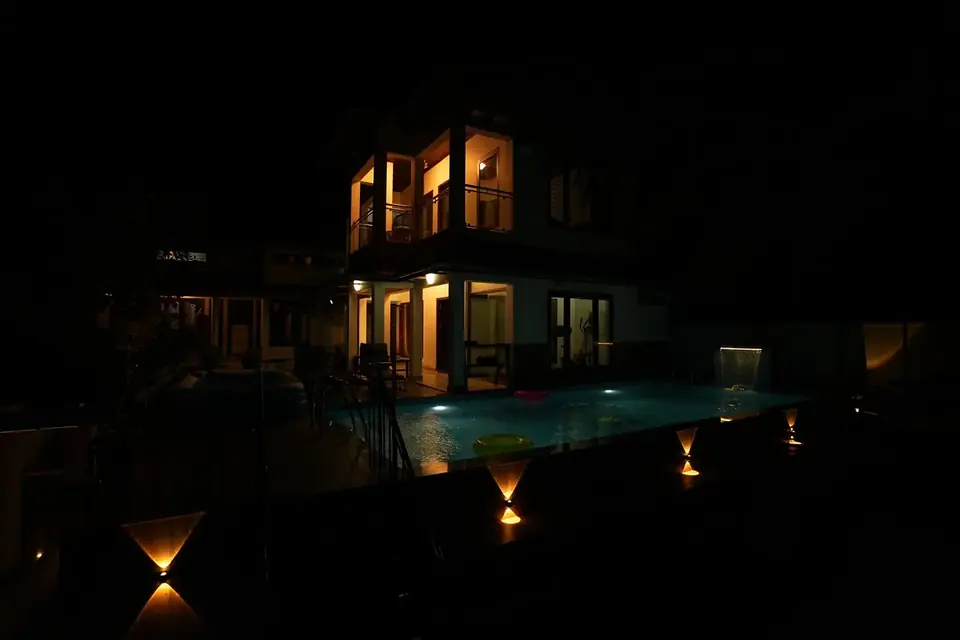 BelleVue villa with evening lights