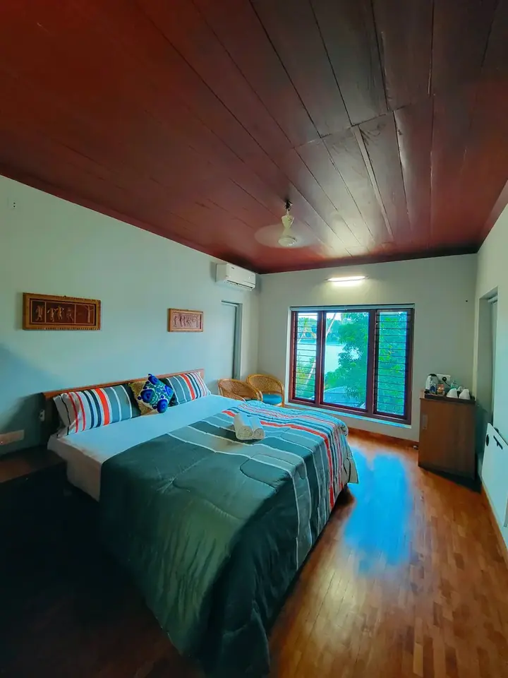 A room facing the garden, BelleVue Riverside Villa, Kozhikode